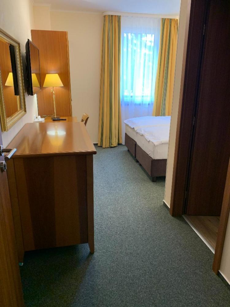 Hotel Camping La Provence Velka Hledsebe Esterno foto
